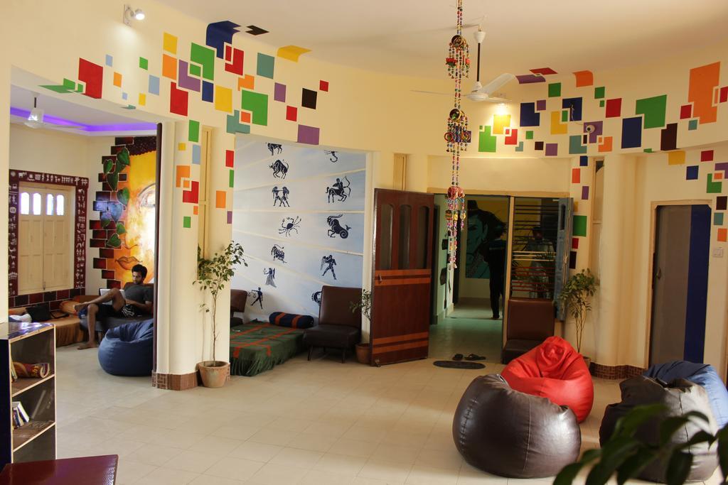 Zostel Varanasi Hostel — Photos 3